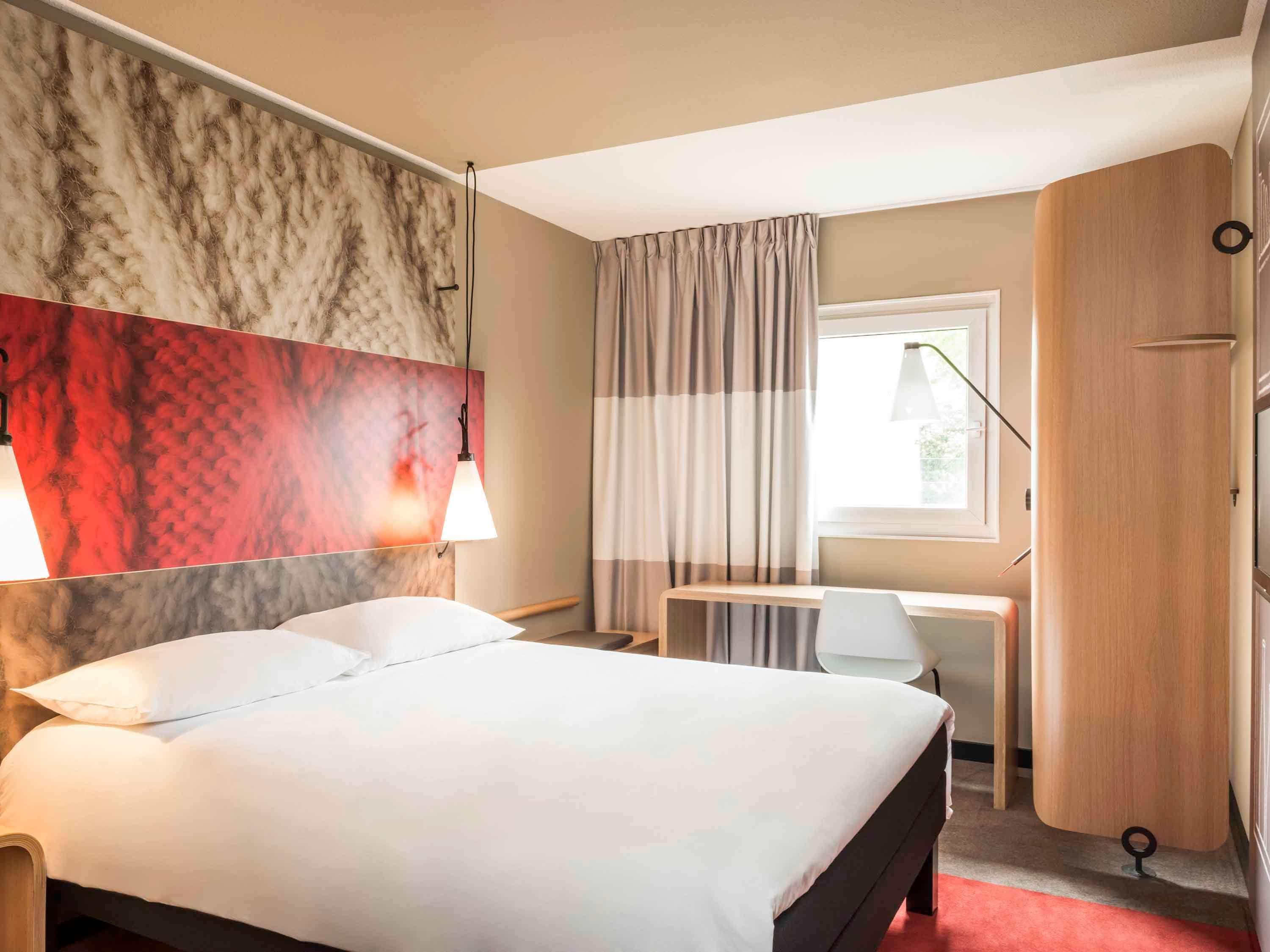 Отель Ibis Greenwich 3*