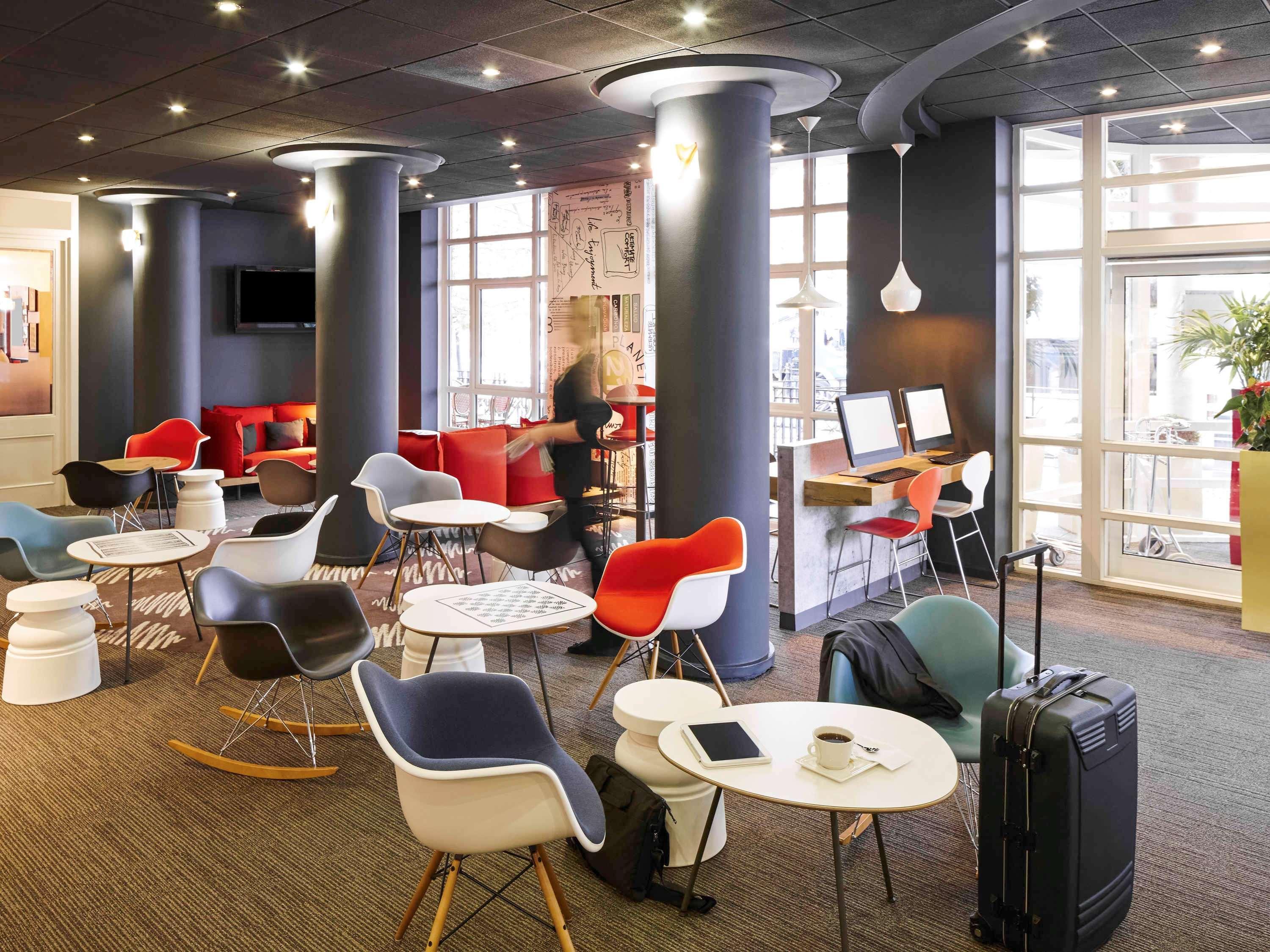 Отель Ibis Greenwich 3*
