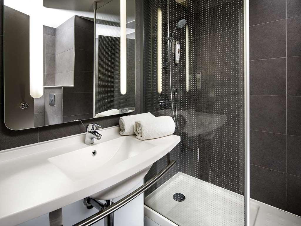Ibis Greenwich Отель