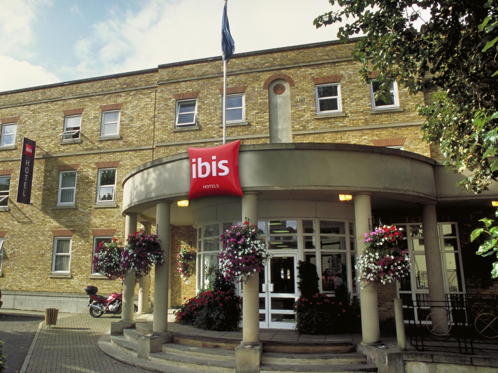 Ibis Greenwich Отель 3*