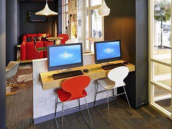 Ibis Greenwich Hotel